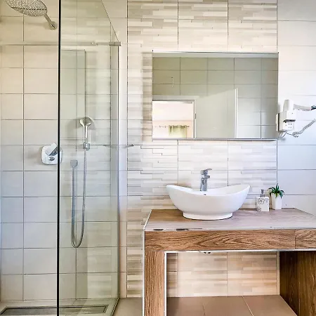 Spadici Sleeps 8 With Pool Air Con And Wifi Villa *
